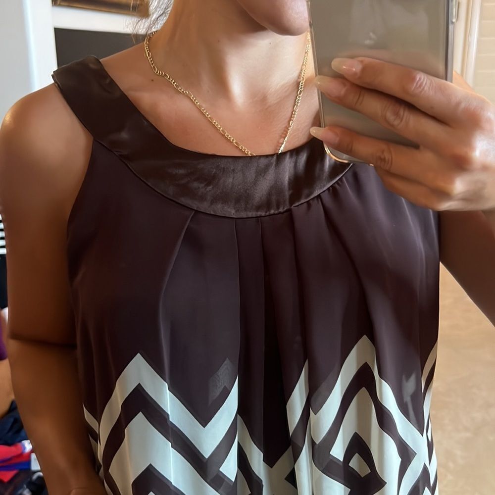 💕Super Cute Top💕 - Picture 4 of 6